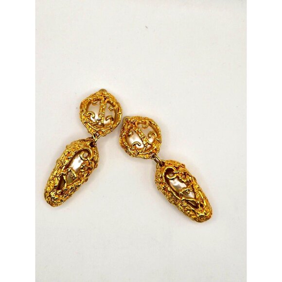 Vintage 1980s Ornate Gold and Faux Pearl Dangle Clip On Earrings 2.75" long - Picture 1 of 6